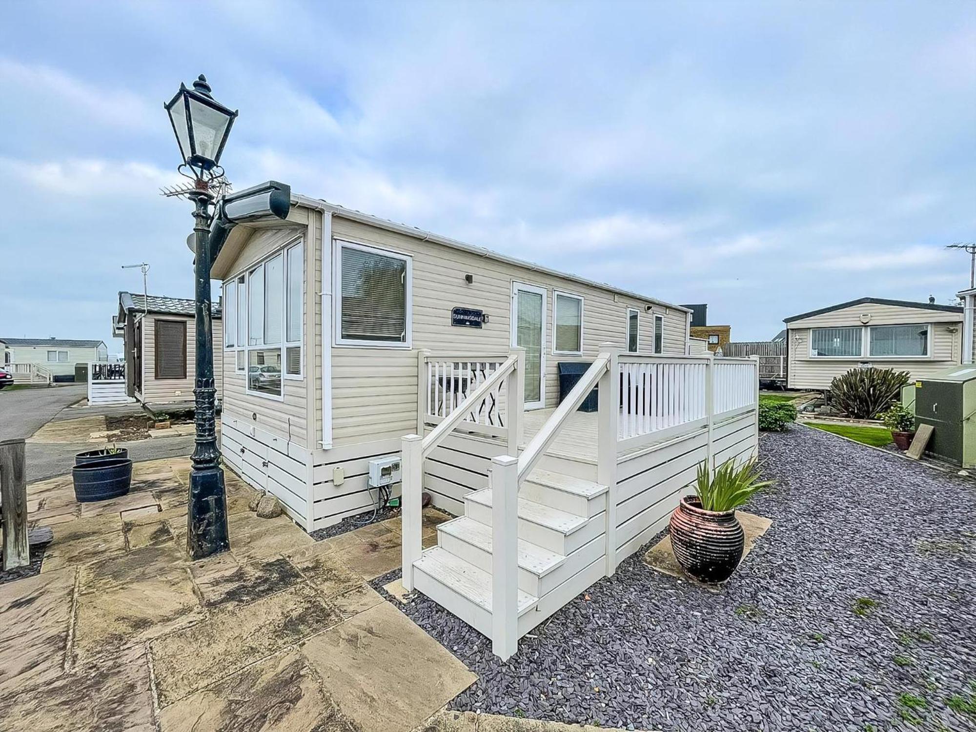 Lovely 6 Berth Caravan With Decking And Wifi In Kent, Ref 47017C Whitstable Exterior foto